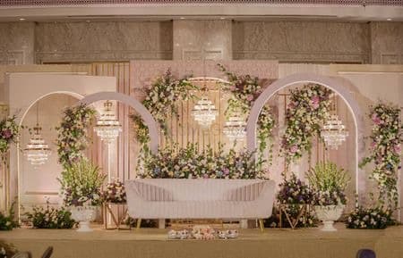 Reception stage · luxury décor
